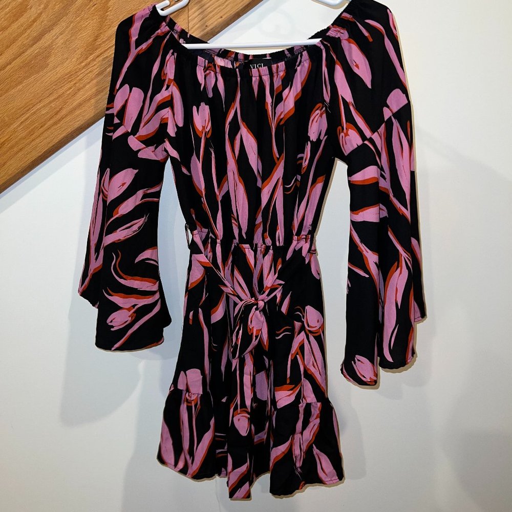 Vici off the shoulder mini dress Sz M
